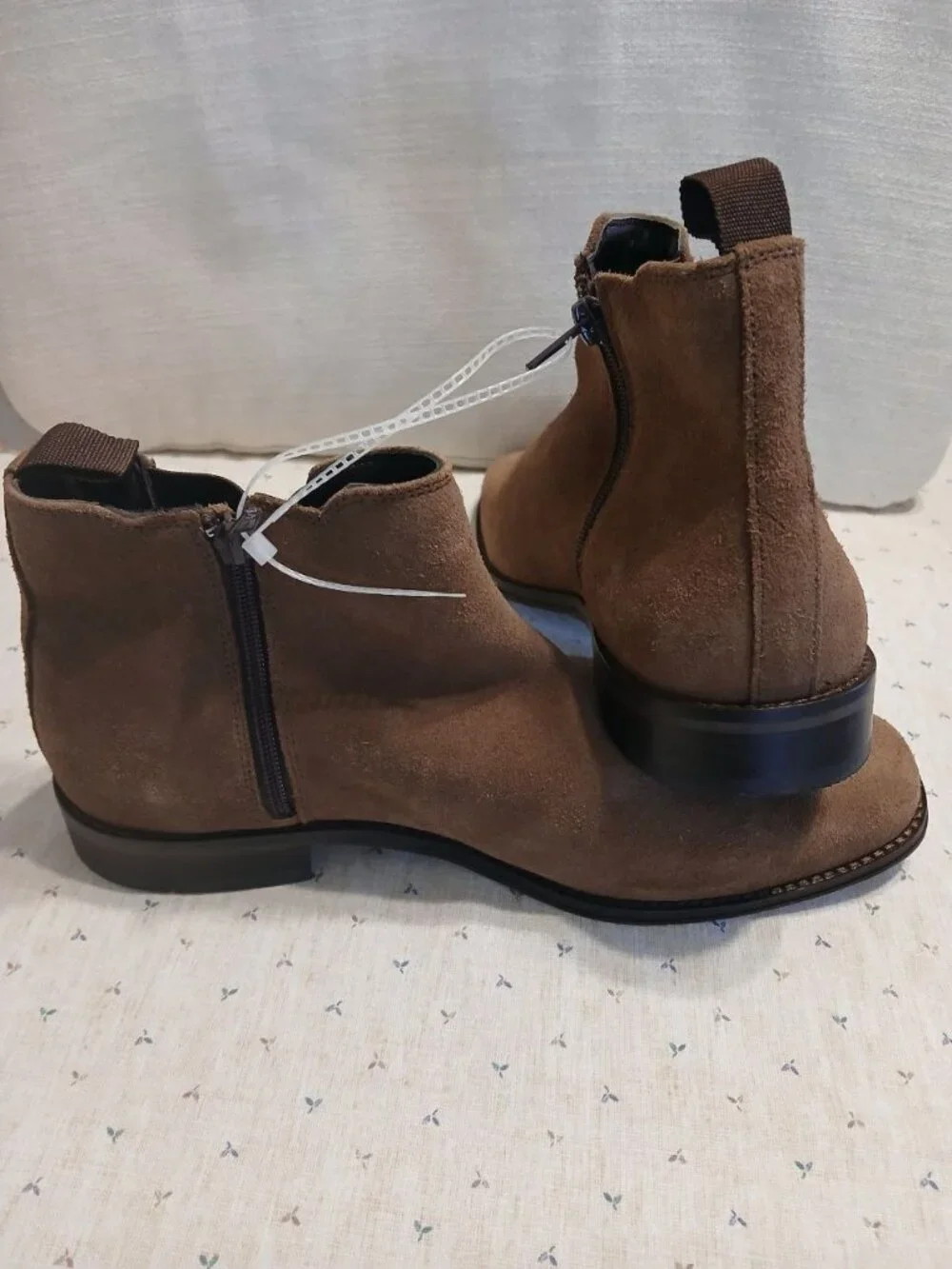Section X Steven Men’s Brown Suede Chelsea Boots Size 9 M New Without Box
